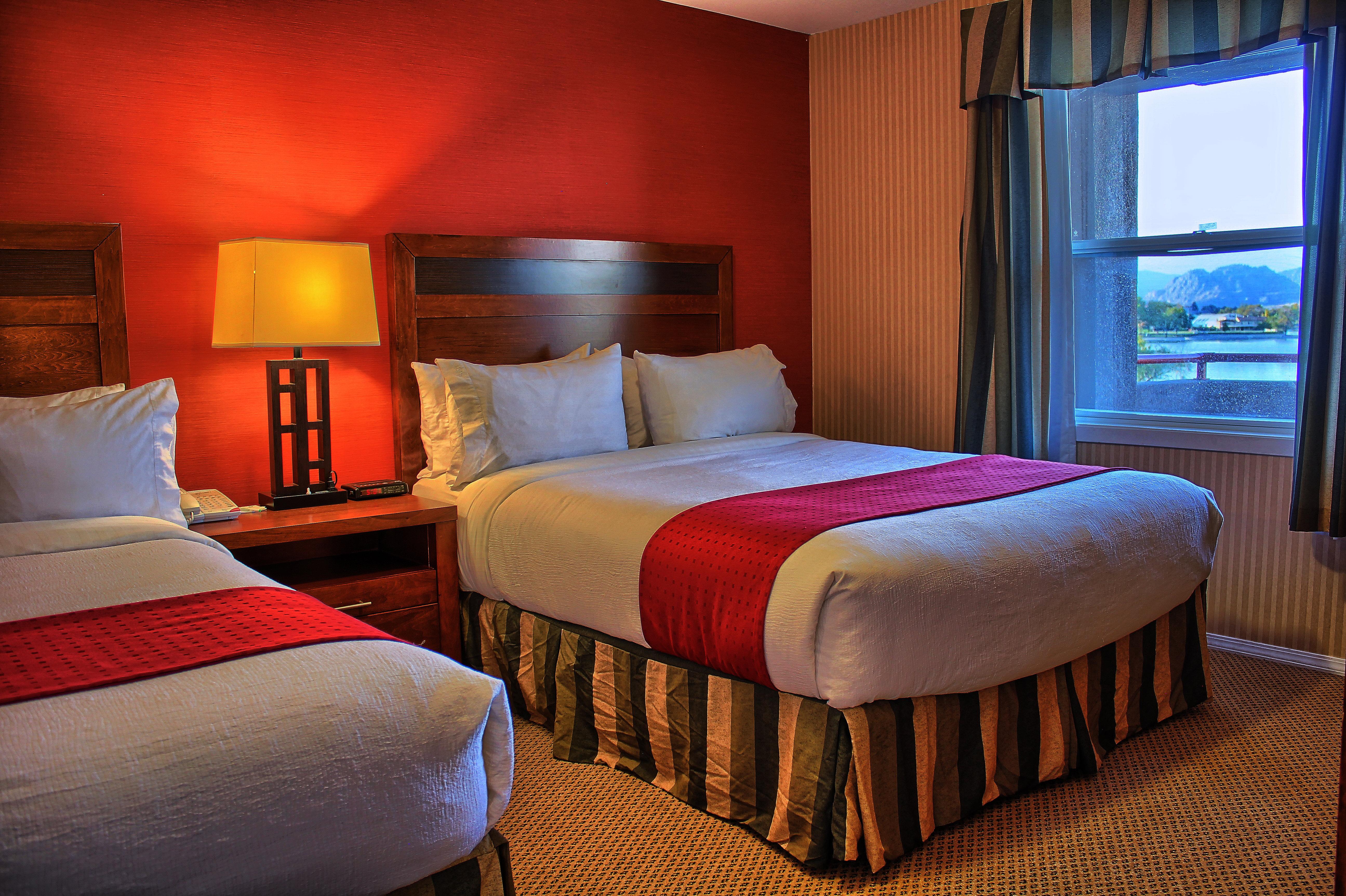 Holiday Inn Hotel & Suites Osoyoos By Ihg Bagian luar foto