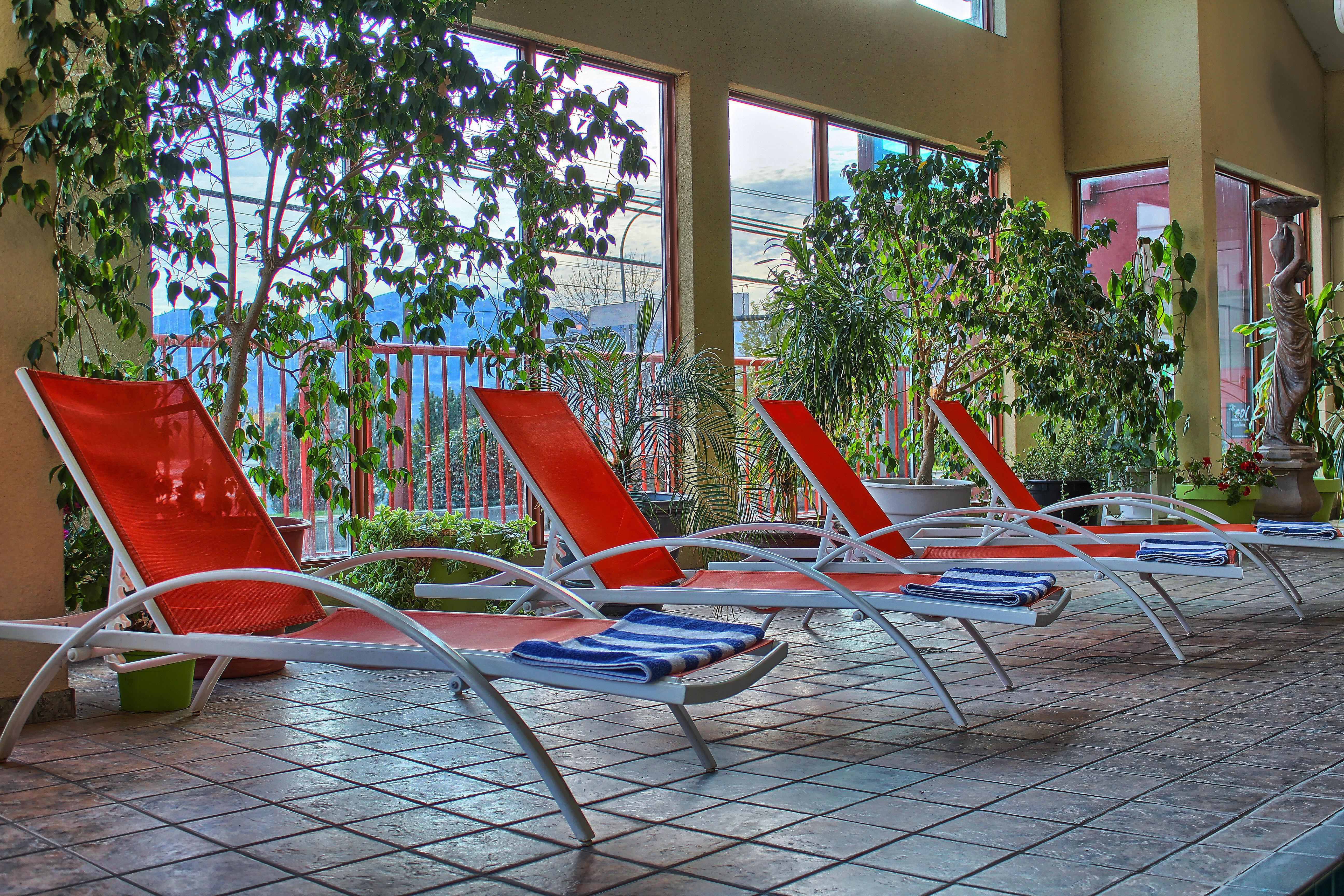 Holiday Inn Hotel & Suites Osoyoos By Ihg Bagian luar foto