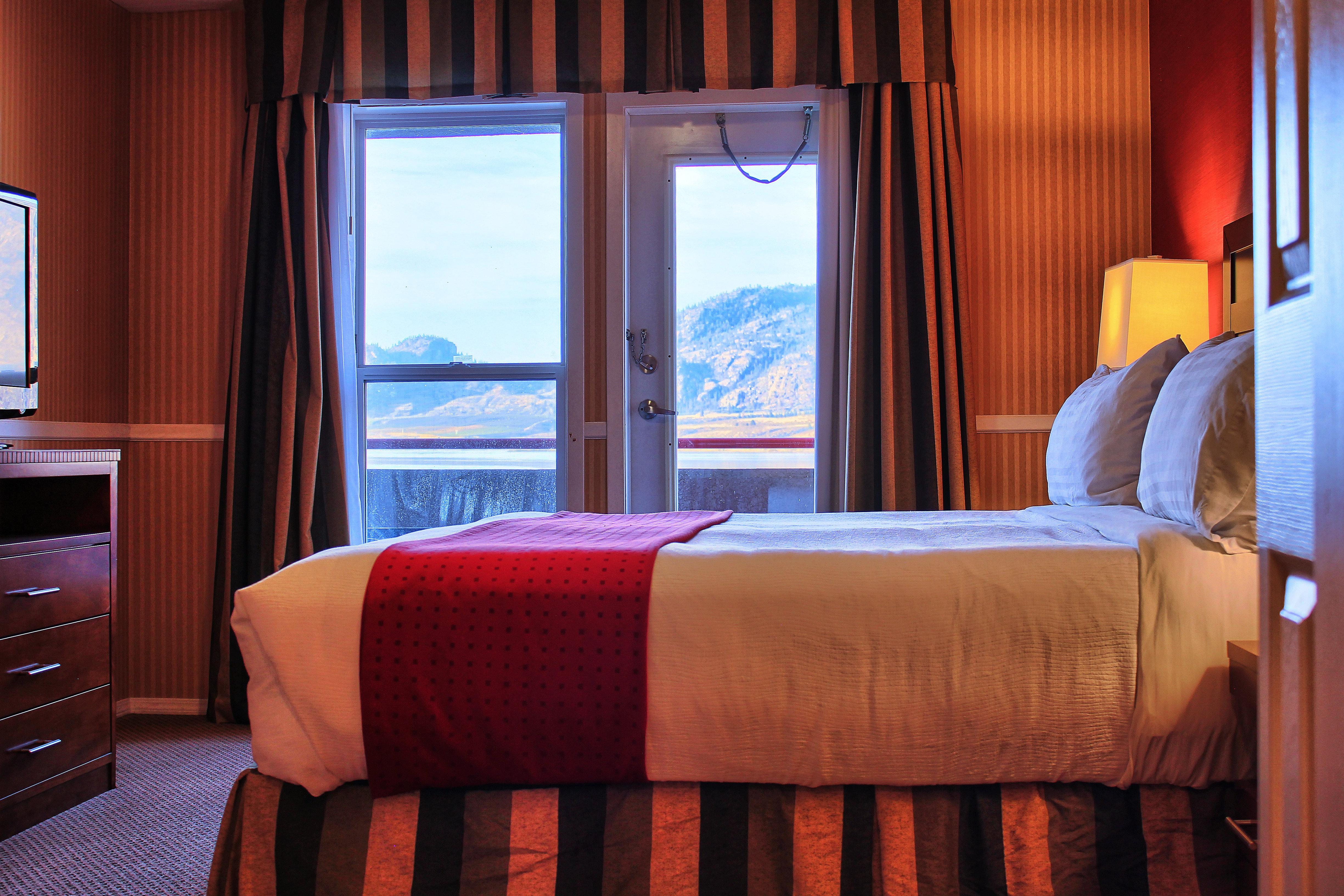 Holiday Inn Hotel & Suites Osoyoos By Ihg Bagian luar foto