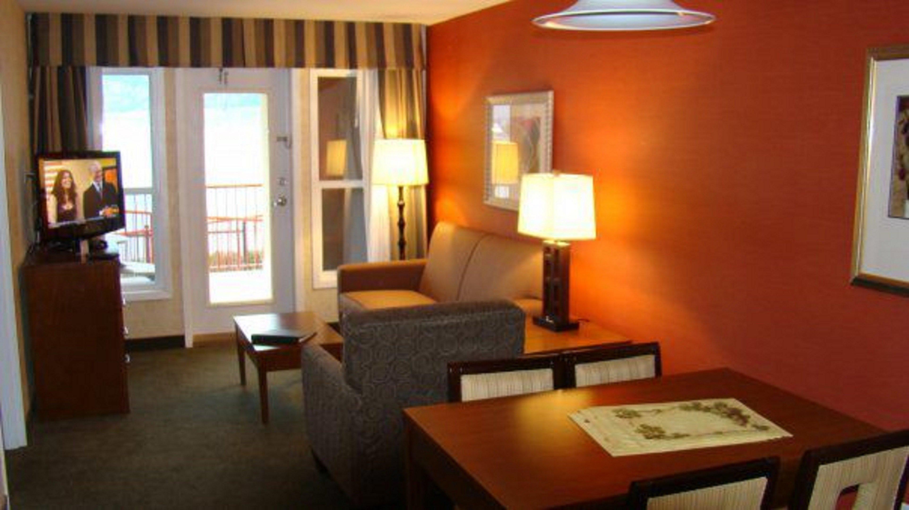 Holiday Inn Hotel & Suites Osoyoos By Ihg Bagian luar foto